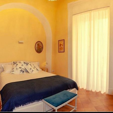 Bed and Breakfast Dimora Del Campo Charming House Салерно Екстер'єр фото